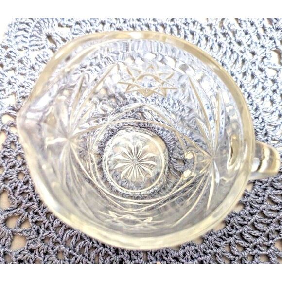 Anchor Hocking Glass Creamer Prescut Star of David Starburst Pitcher VTG 3.5-in - Picture 6 of 7
